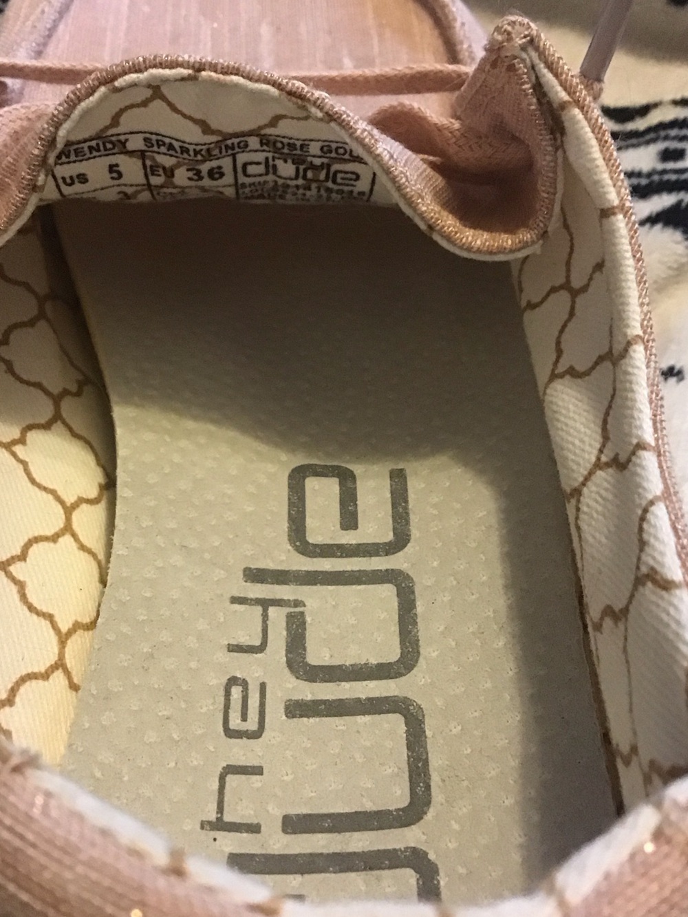 Hey Dudes women’s size 5 Shimmer Tan Slip-On Loafers - Picture 5 of 6